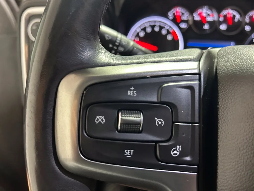 Chevrolet Silverado photo 27