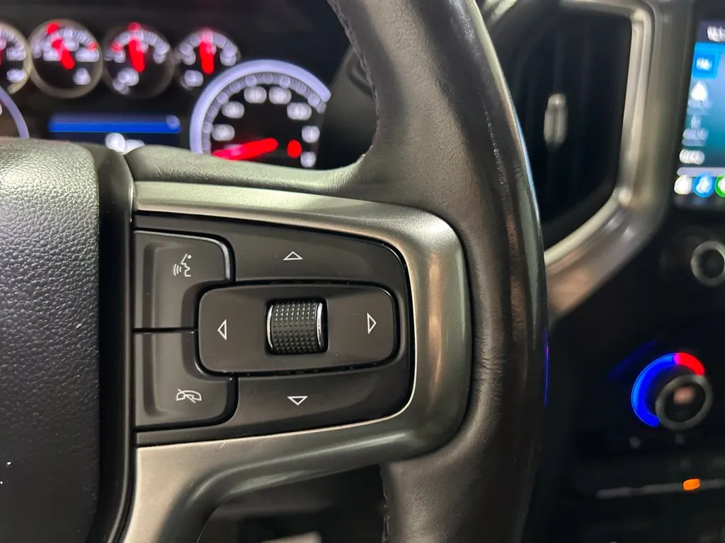 Chevrolet Silverado photo 26