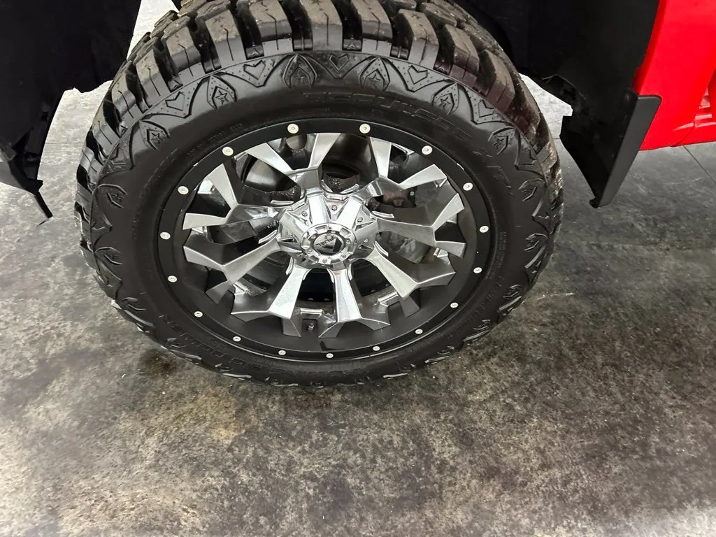 Chevrolet Silverado photo 7