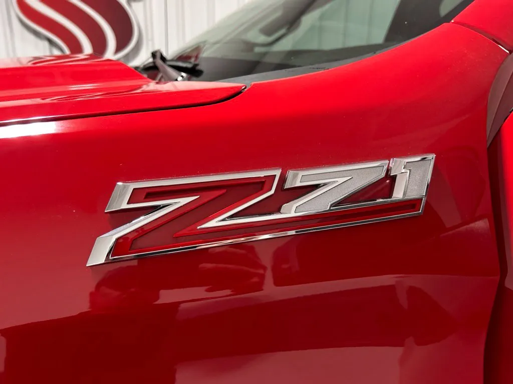 Chevrolet Silverado photo 12