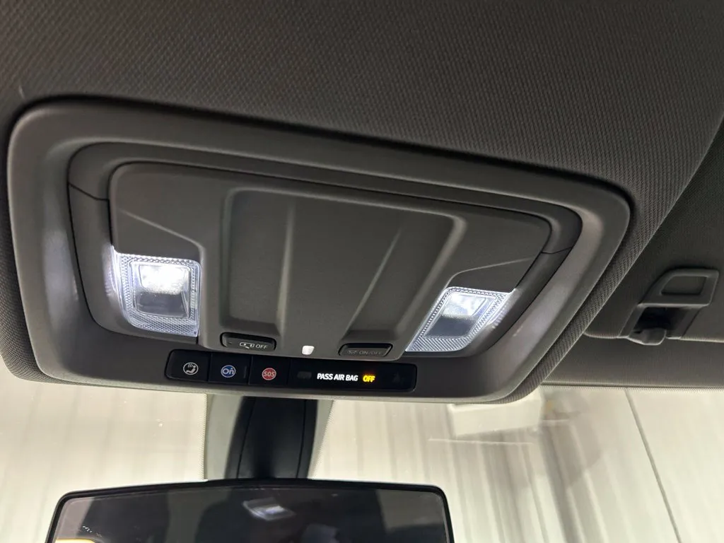Chevrolet Silverado photo 31