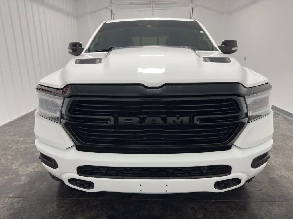 Ram 1500 photo 2