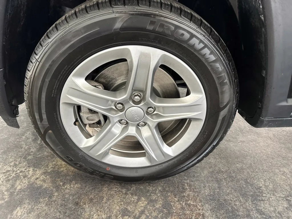 Jeep Compass photo 29