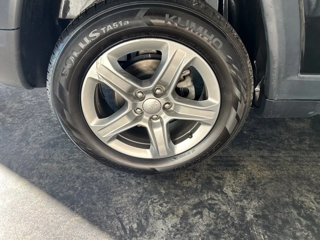 Jeep Compass photo 31