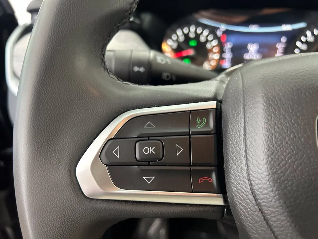 Jeep Compass photo 24