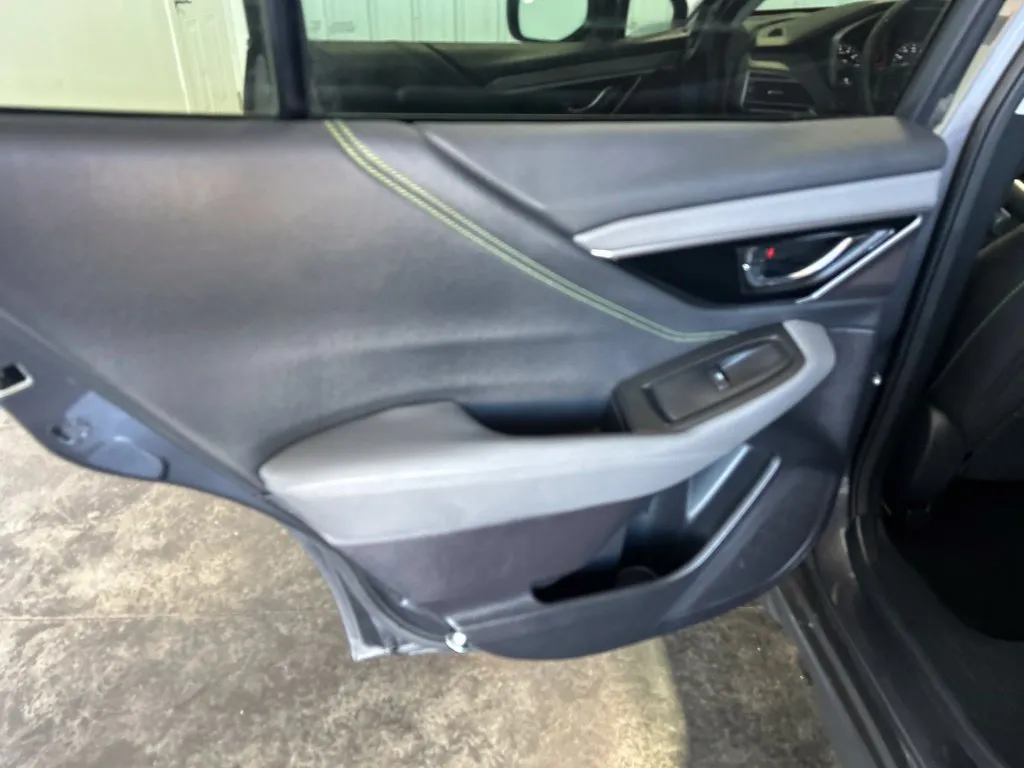 Subaru Outback photo 16