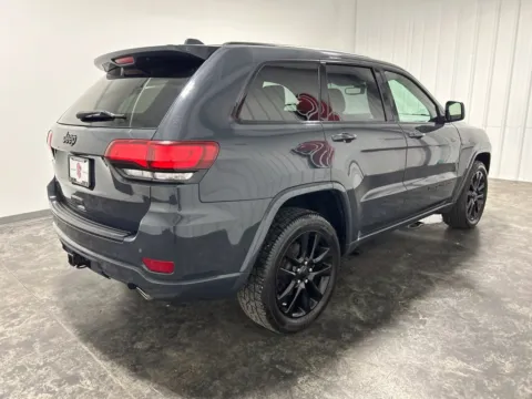More photos of 2018 Jeep Grand Cherokee Altitude at Integrity Motors Group, IN