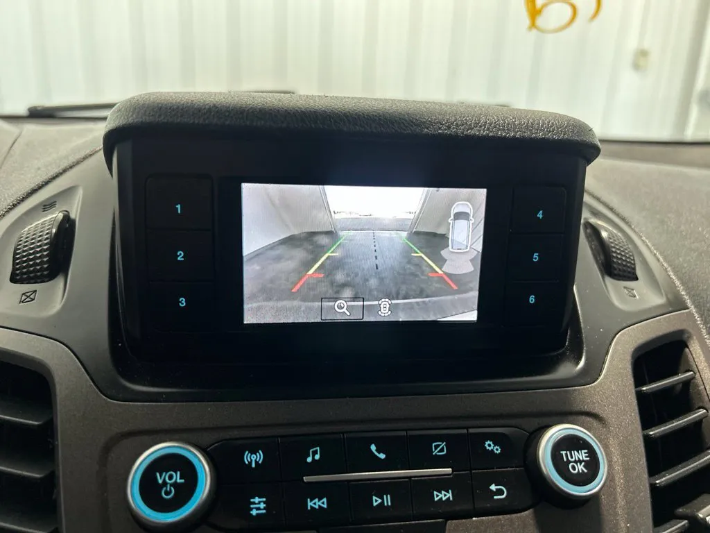 Ford Transit Connect photo 18