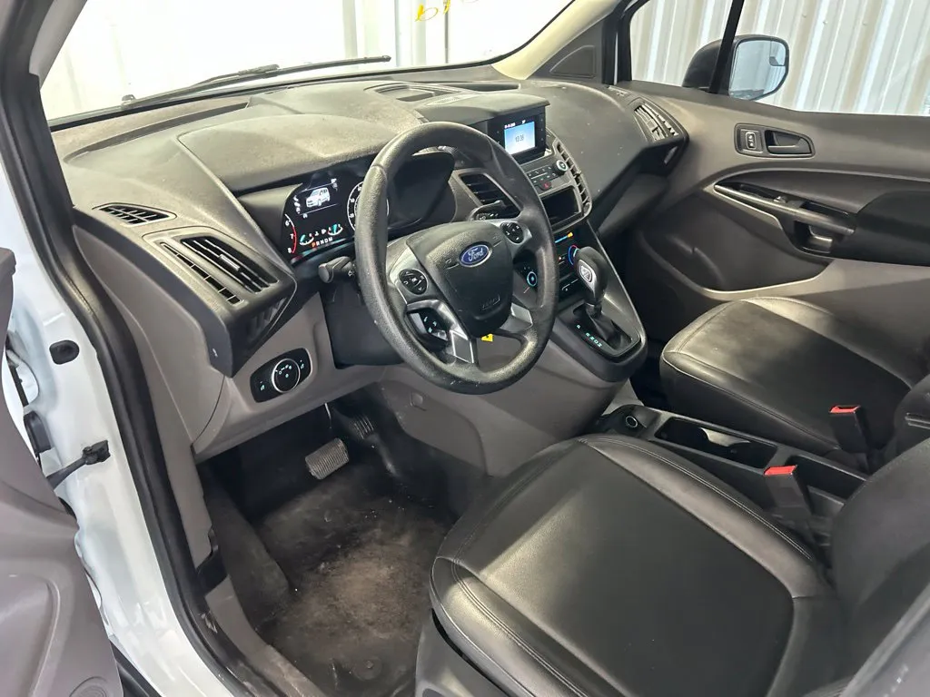 Ford Transit Connect photo 15