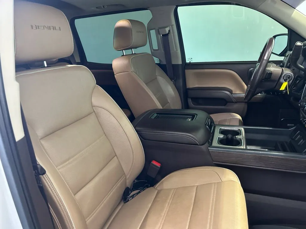 GMC Sierra photo 21