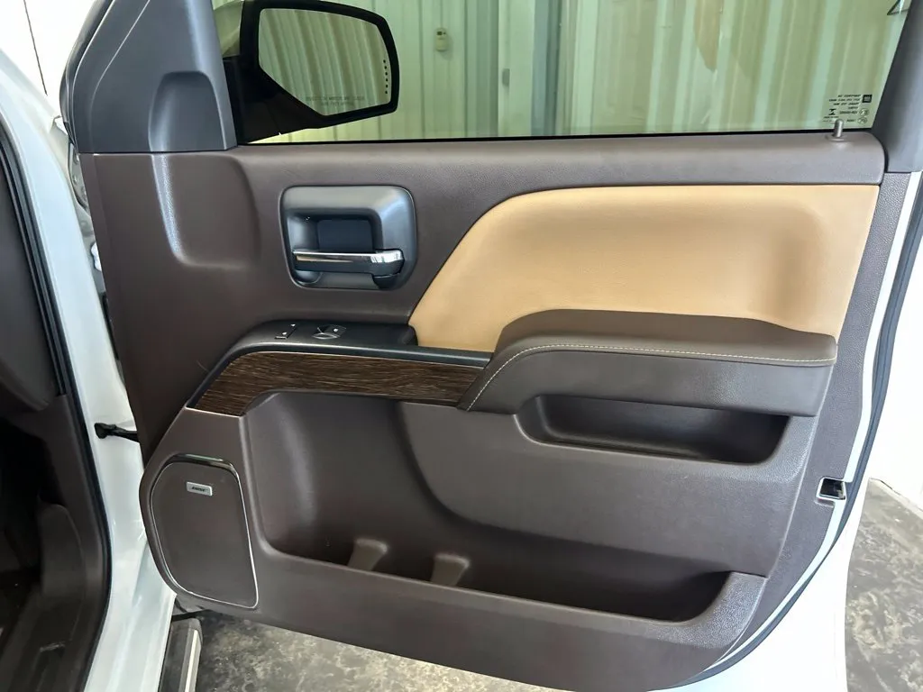 GMC Sierra photo 22