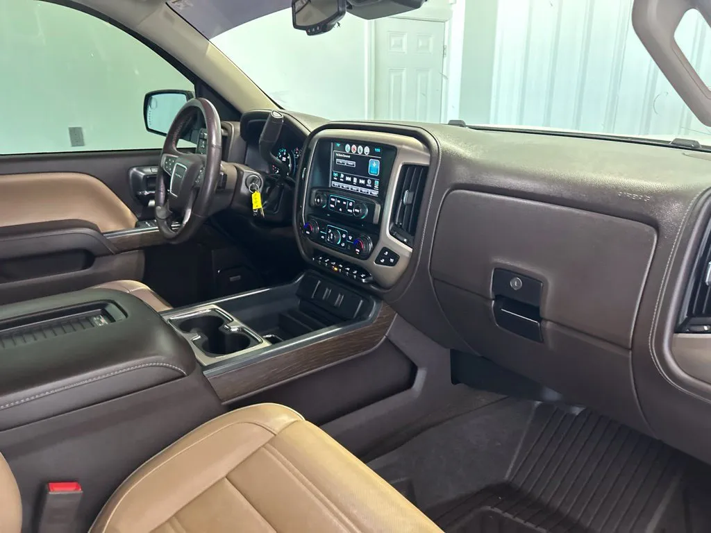 GMC Sierra photo 20