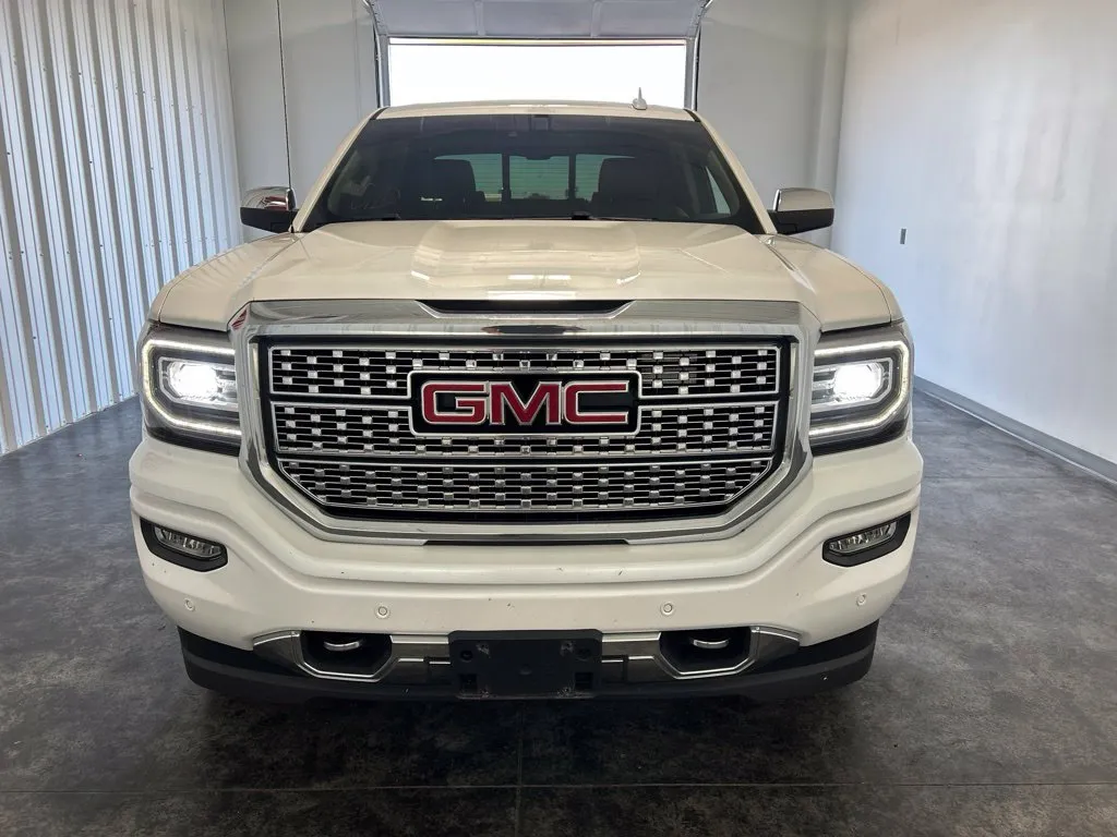 GMC Sierra photo 6
