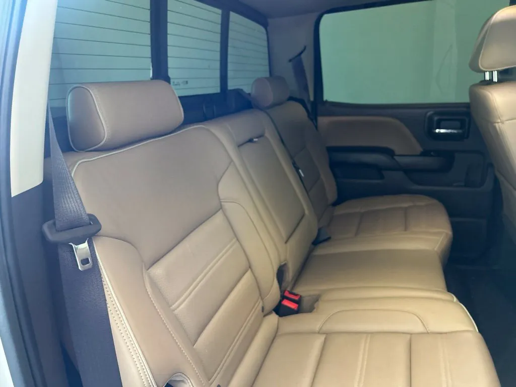 GMC Sierra photo 25