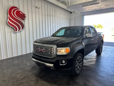 Black 2018 GMC Canyon Denali for sale in Evansville, IN