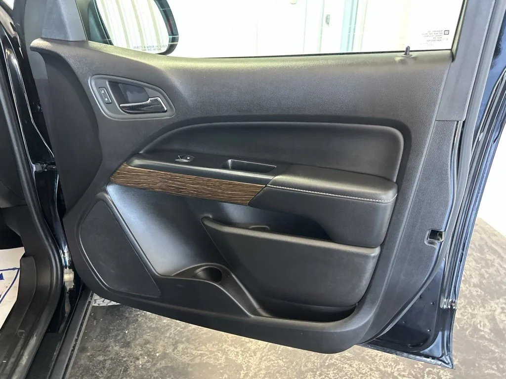 GMC Canyon photo 20
