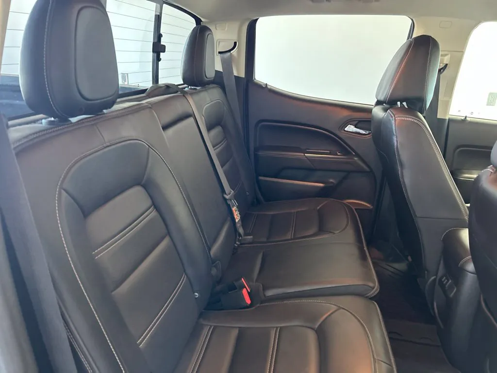 GMC Canyon photo 22