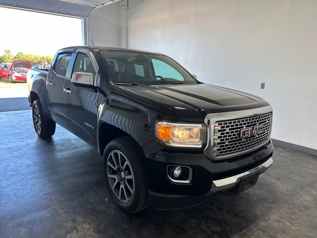 GMC Canyon photo 5