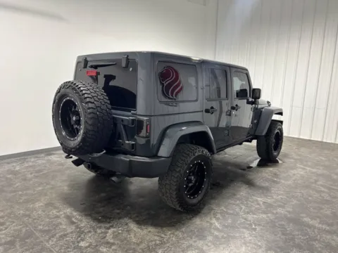 More photos of 2016 Jeep Wrangler Unlimited Sahara at Integrity Motors Group, IN