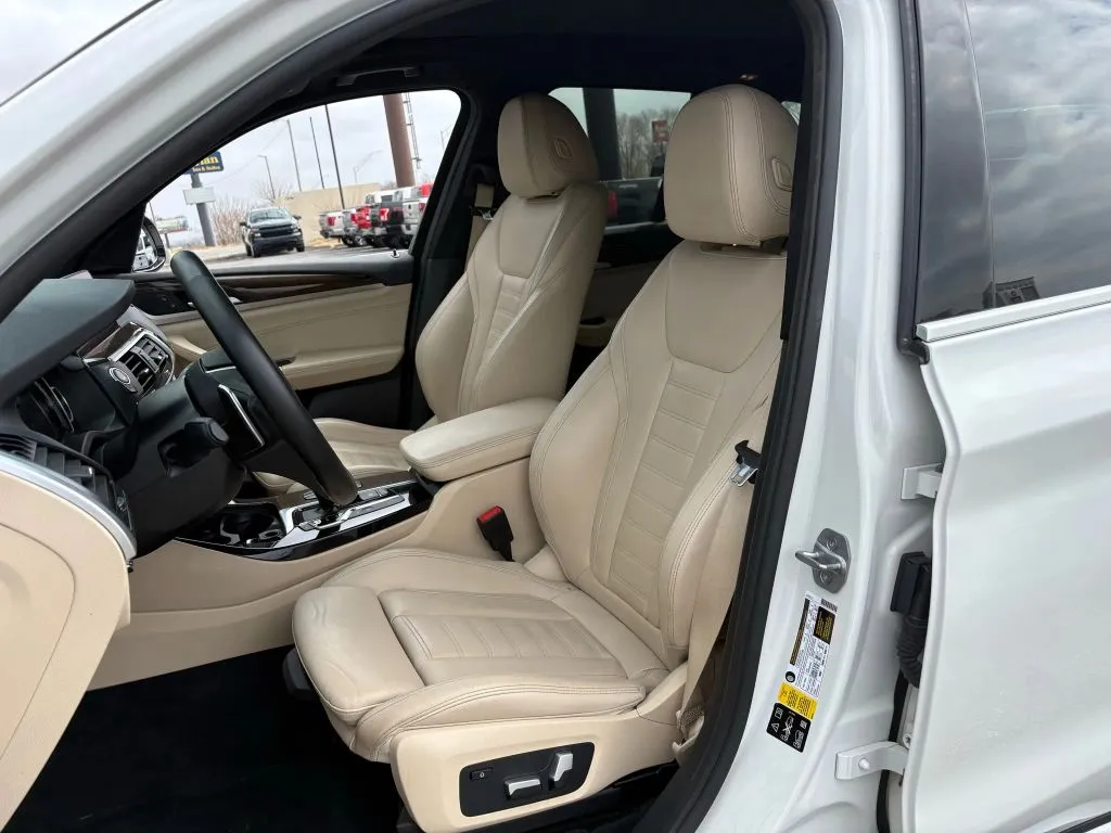 2019 BMW X3 30i - Photo 23