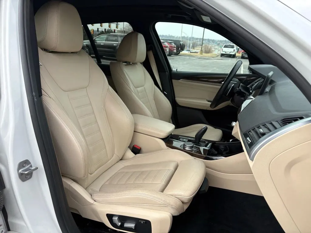 2019 BMW X3 30i - Photo 19