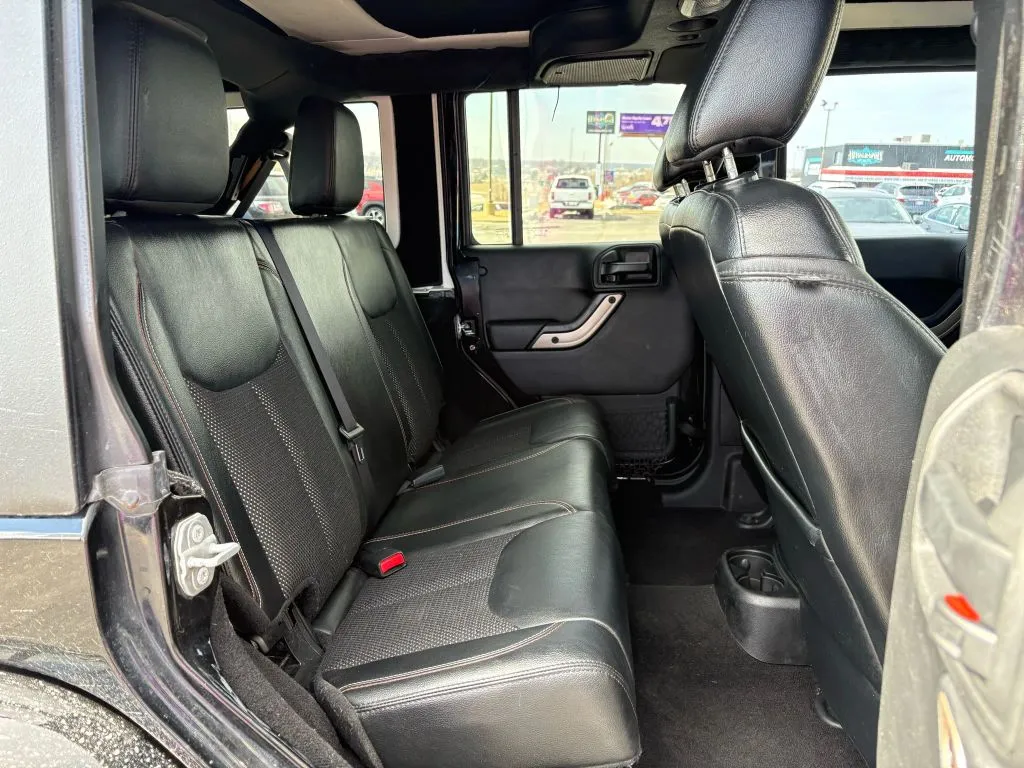 2017 Jeep Wrangler Unlimited 75th Anniversary Edition - Photo 18