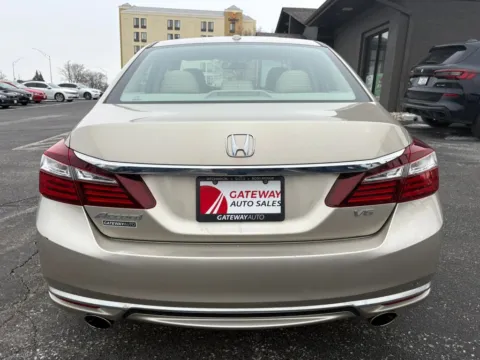 More photos of 2016 Honda Accord EX-L Sedan 4D at Gateway Auto Sales, NE