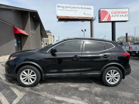 Photos of 2017 Nissan Rogue Sport SV Sport Utility 4D for sale in Omaha, NE at Gateway Auto Sales