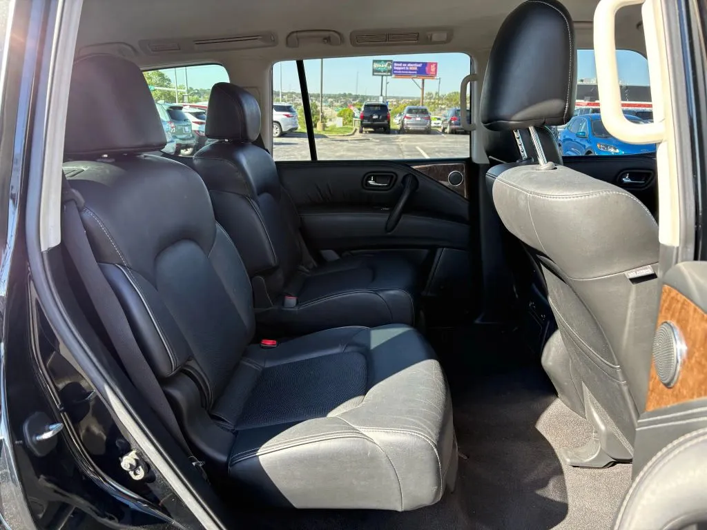 2017 INFINITI QX80 Base - Photo 19
