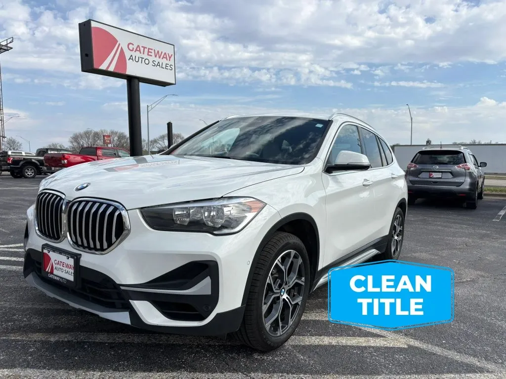 White 2022 BMW X1 xDrive28i Sport Utility 4D for sale in Omaha, NE