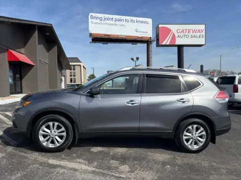 Photos of 2016 Nissan Rogue SV Sport Utility 4D for sale in Omaha, NE at Gateway Auto Sales