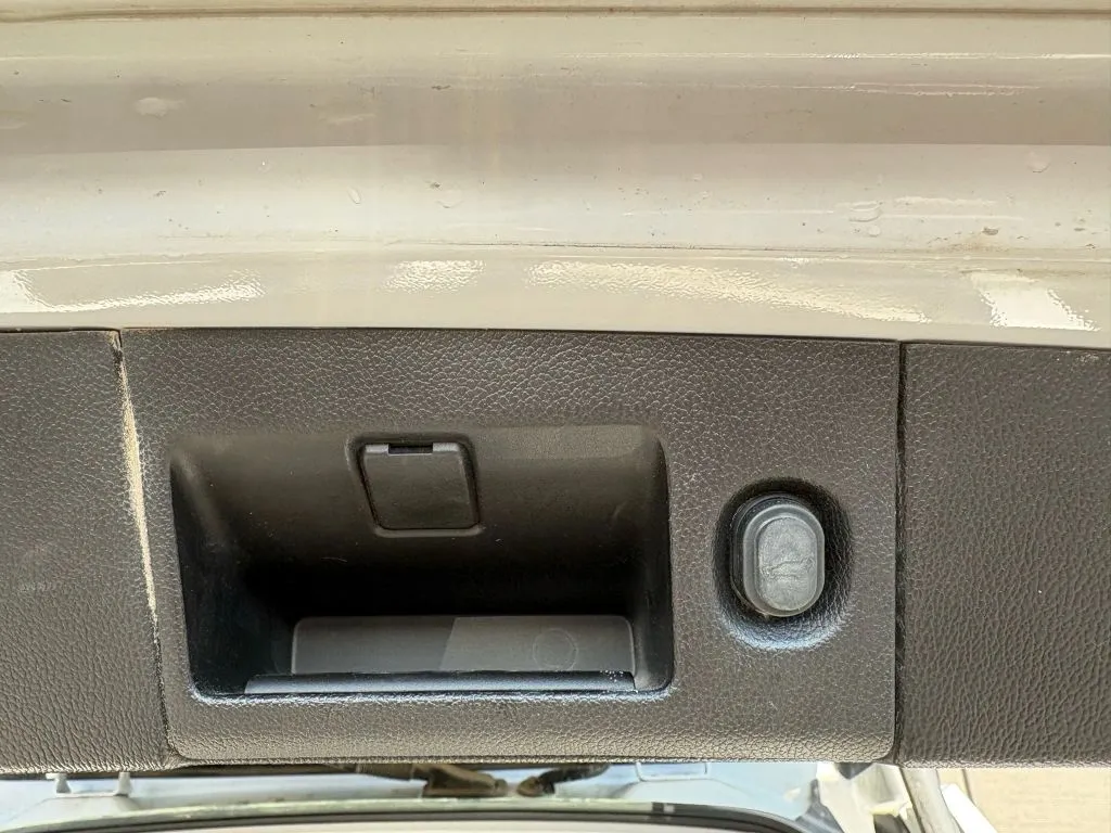 2019 Chevrolet Tahoe Premier - Photo 11
