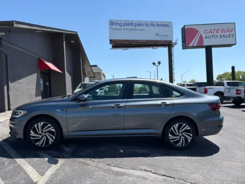 Photos of 2021 Volkswagen Jetta 1.4T SEL Sedan 4D for sale in Omaha, NE at Gateway Auto Sales