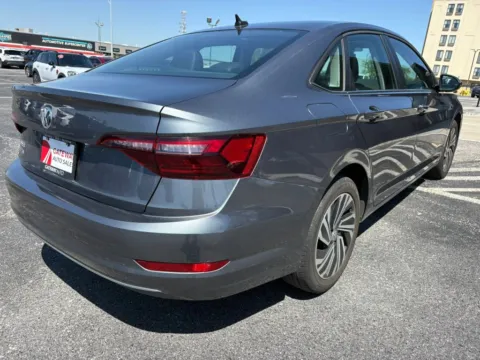 More photos of 2021 Volkswagen Jetta 1.4T SEL Sedan 4D at Gateway Auto Sales, NE