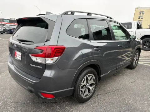 More photos of 2022 Subaru Forester Premium Sport Utility 4D at Gateway Auto Sales, NE