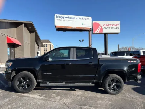 Photos of 2016 Chevrolet Colorado Crew Cab LT Pickup 4D 5 ft for sale in Omaha, NE at Gateway Auto Sales