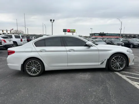 More photos of 2018 BMW 5 Series 530i xDrive Sedan 4D at Gateway Auto Sales, NE