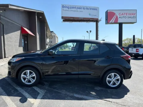 Photos of 2021 Nissan Kicks S Sport Utility 4D for sale in Omaha, NE at Gateway Auto Sales