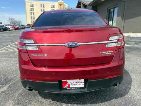 More photos of 2017 Ford Taurus Limited Sedan 4D at Gateway Auto Sales, NE