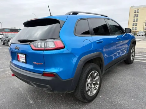 More photos of 2021 Jeep Cherokee TrailHawk Sport Utility 4D at Gateway Auto Sales, NE