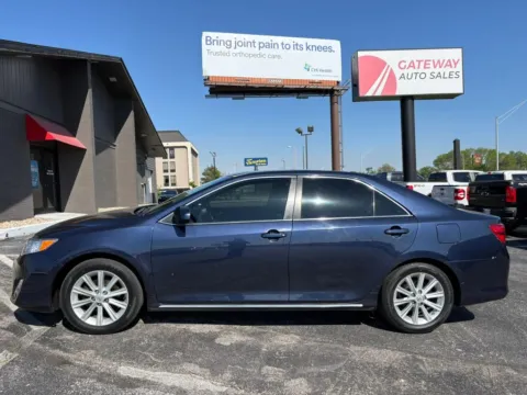 Photos of 2014 Toyota Camry XLE Sedan 4D for sale in Omaha, NE at Gateway Auto Sales