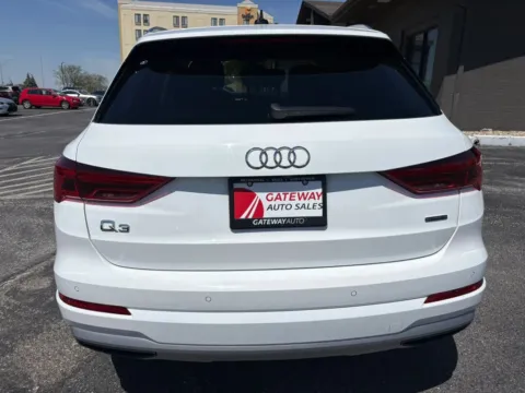 More photos of 2020 Audi Q3 Premium Sport Utility 4D at Gateway Auto Sales, NE