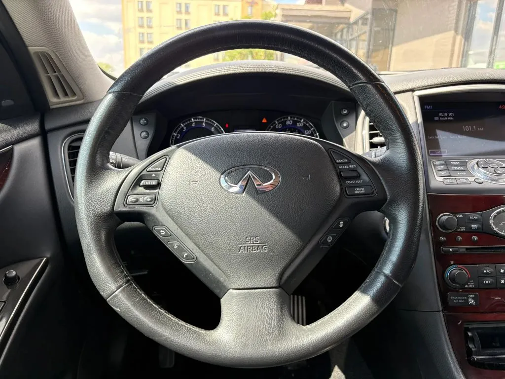 Infiniti QX50 photo 13