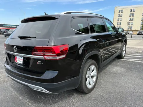 More photos of 2019 Volkswagen Atlas SE 4Motion w/Tech Pkg Sport Utility 4D at Gateway Auto Sales, NE