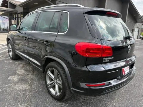 Another view of 2017 Volkswagen Tiguan 2.0T Sport 4Motion Sport Utility 4D for sale in Omaha, NE at Gateway Auto Sales
