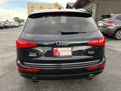 More photos of 2017 Audi Q5 2.0T Premium Sport Utility 4D at Gateway Auto Sales, NE