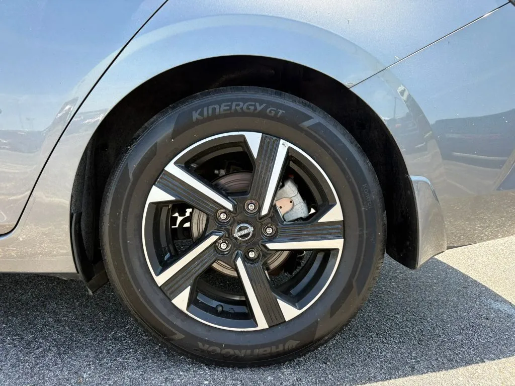 Nissan Sentra photo 26