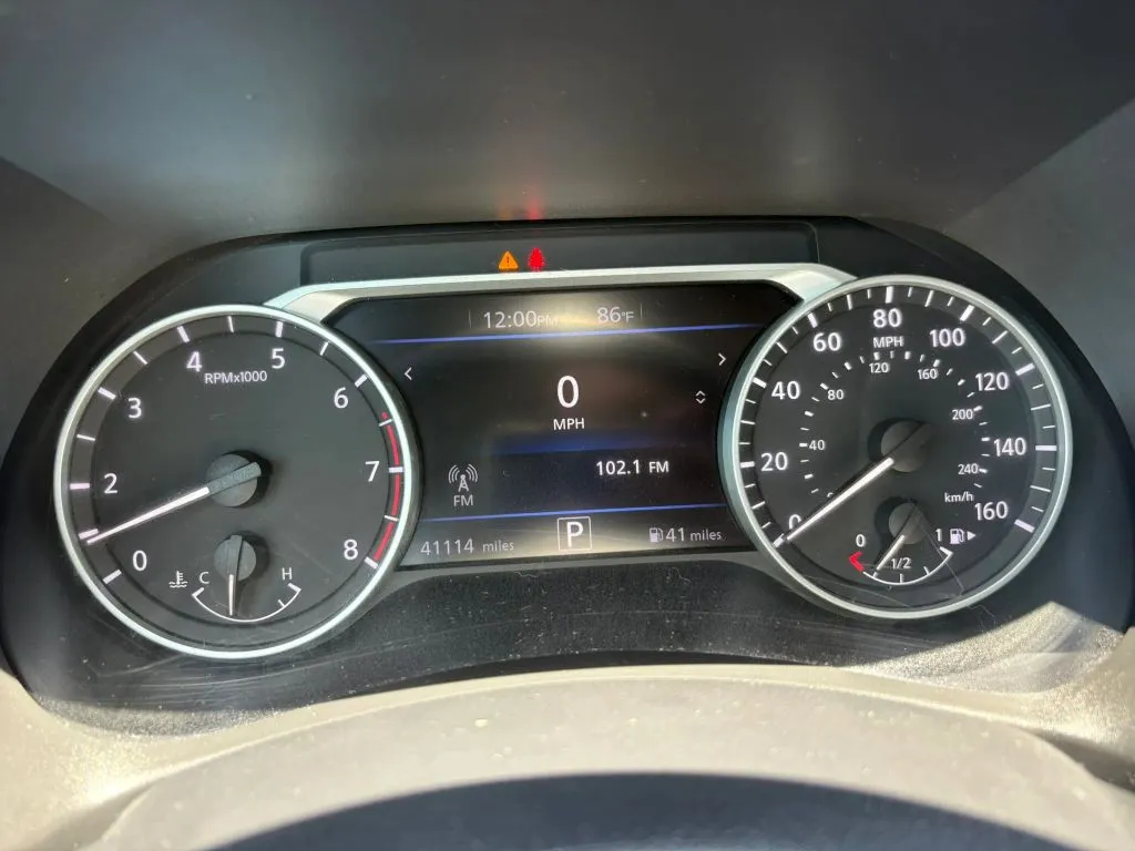 Nissan Sentra photo 14