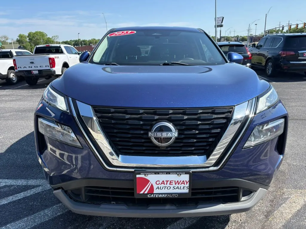 Nissan Rogue photo 8