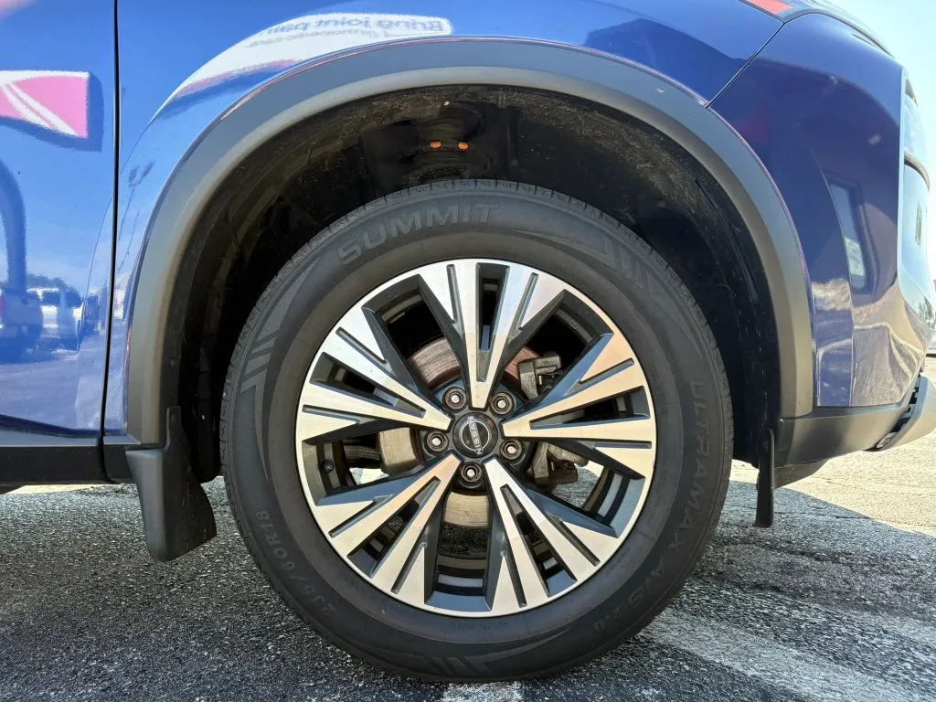 Nissan Rogue photo 24